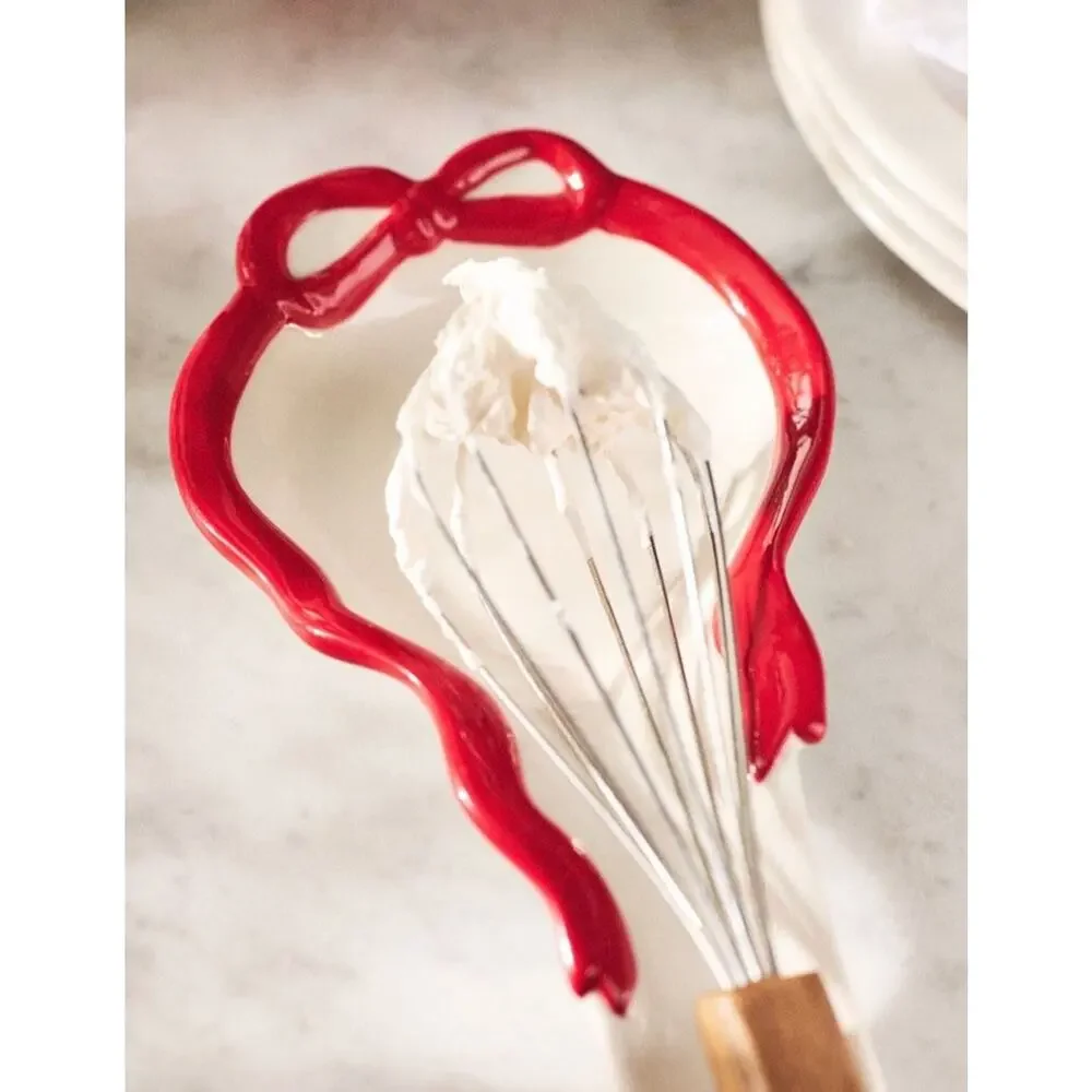 Anthropologie Benedita Bow Spoonrest White /Red